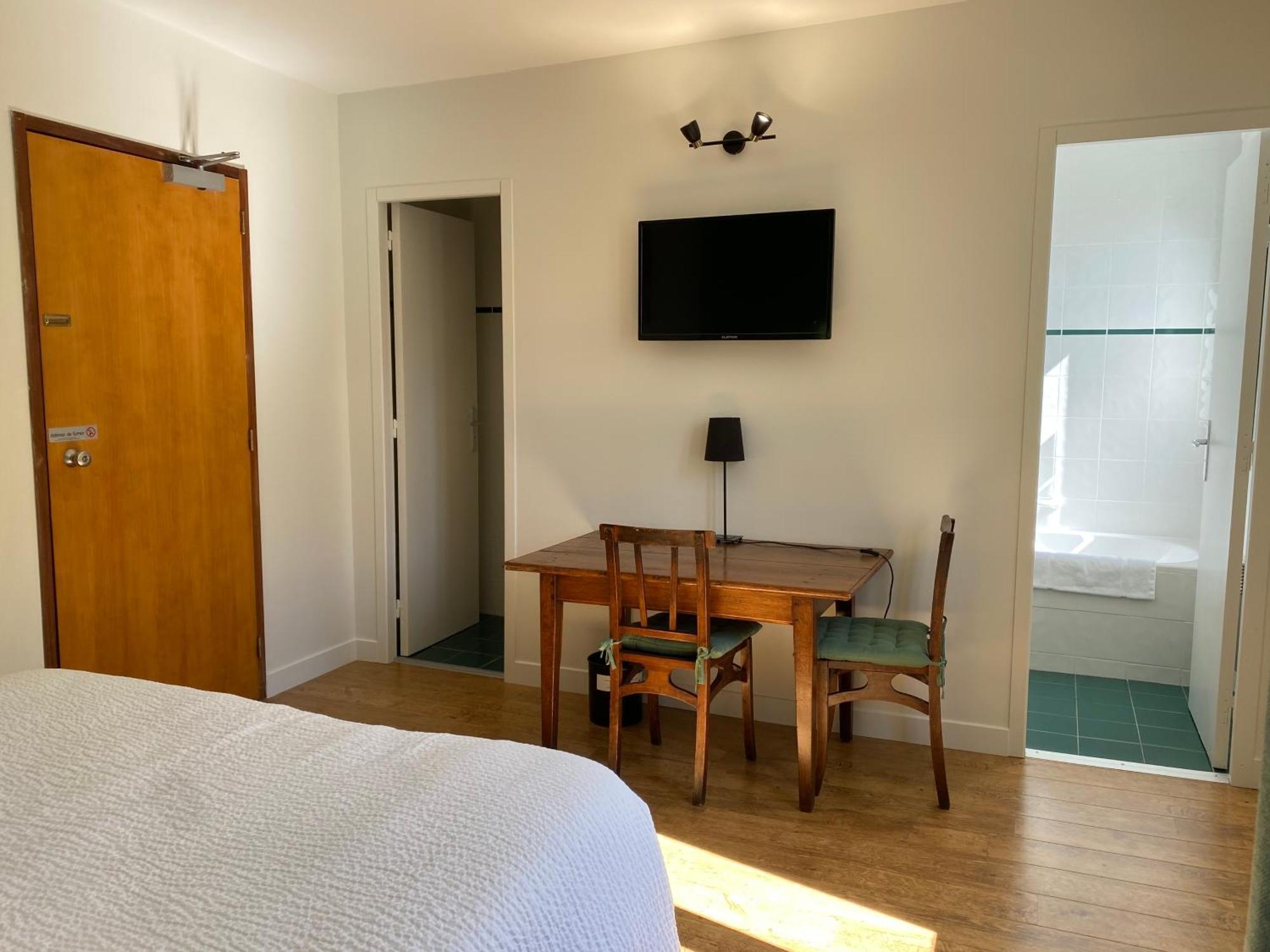 Logis Hotel Le Clos Pite Préchacq Kültér fotó